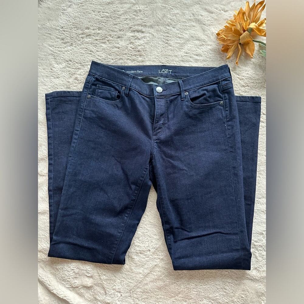 Ann Taylor Loft 30/10 Modern flare Jeans - Picture 2 of 4